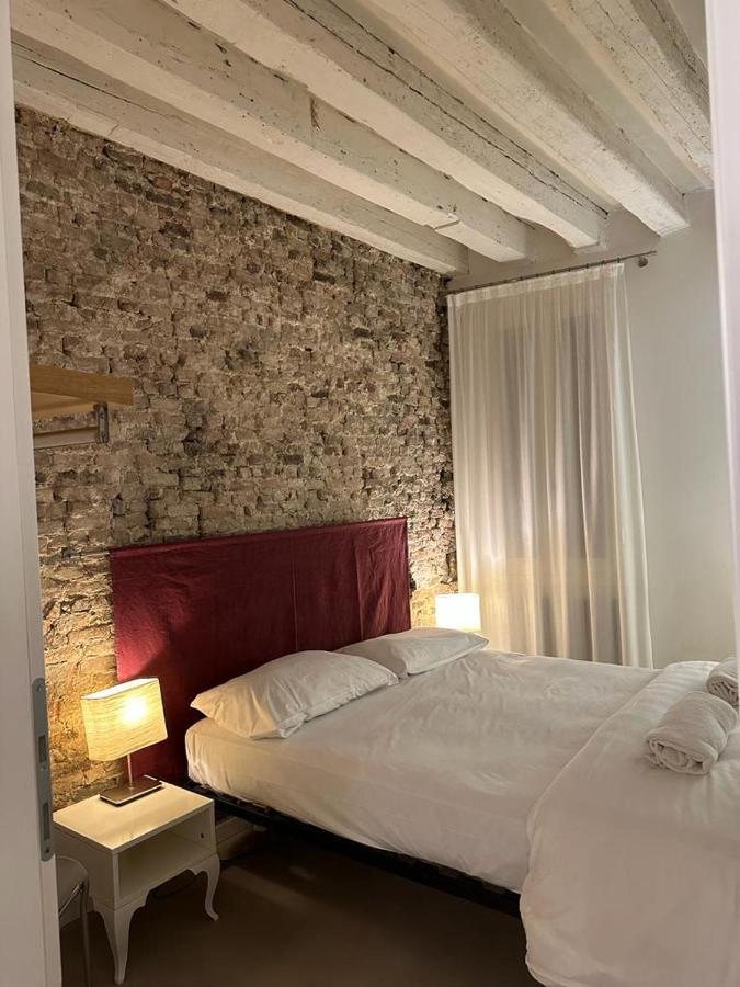 Venetian Apartament